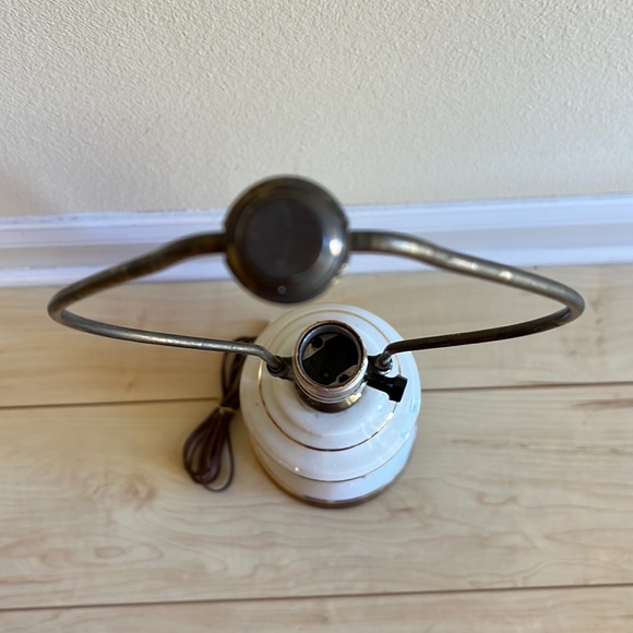 Vintage porcelain table lamp with Flower design - Picture 4 of 5